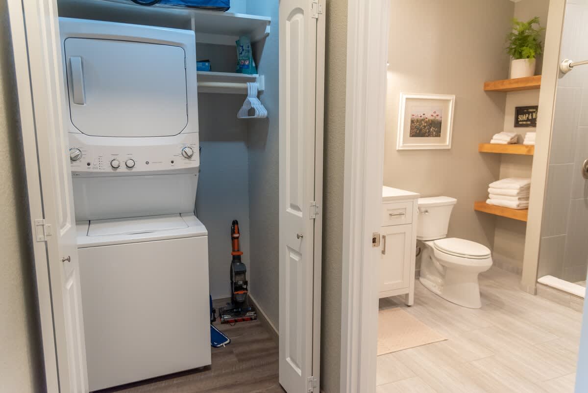 17fa4b3d 8ad3 4a Ao2If