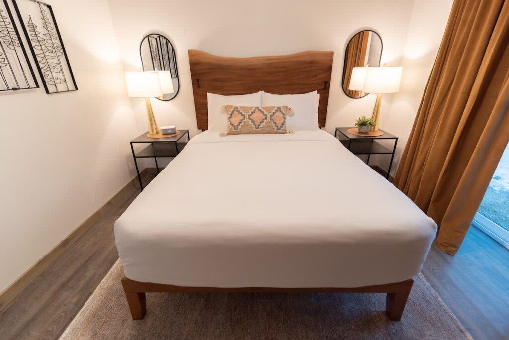 2265809f 2b98 4a b805M