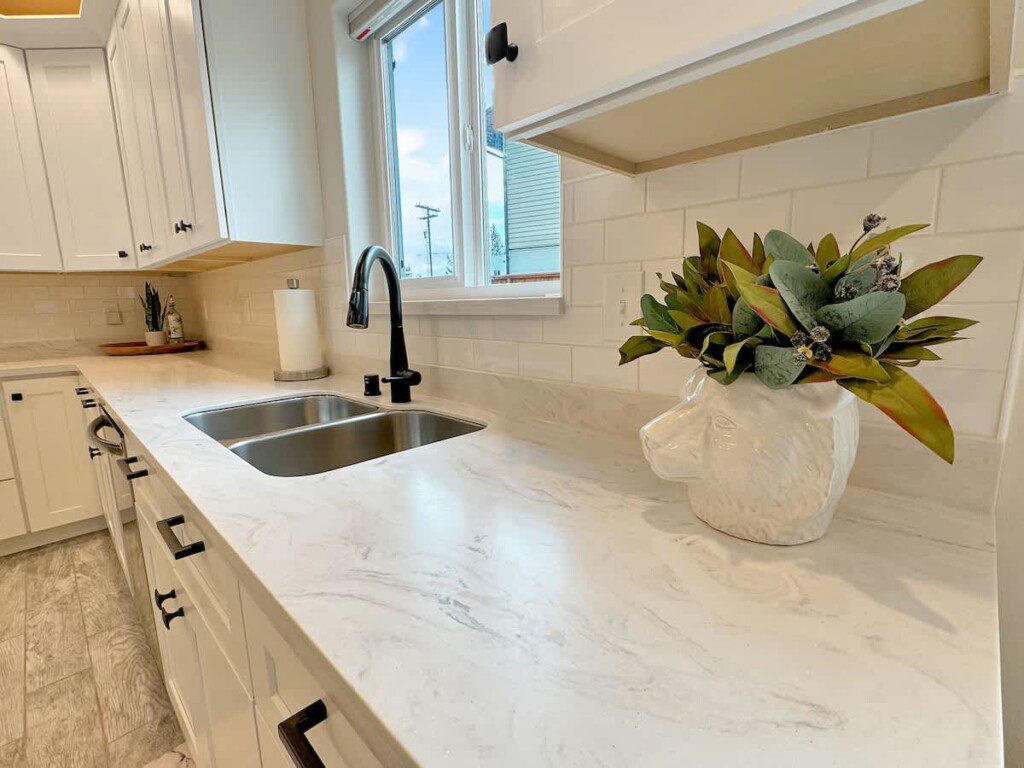 5b1d9d19 12e1 49 fYwAJ