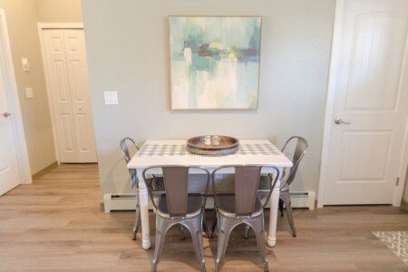 7136d7ae b48a 44 8NJQd