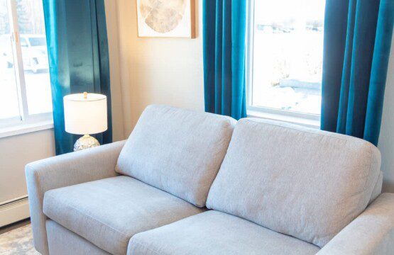 8b6ac5ed ebdd 4c H2Ze1