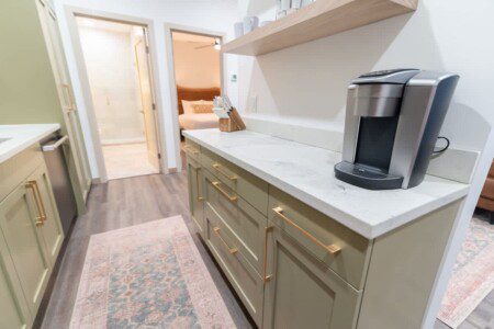 93c154a8 449a 4d JoLOw