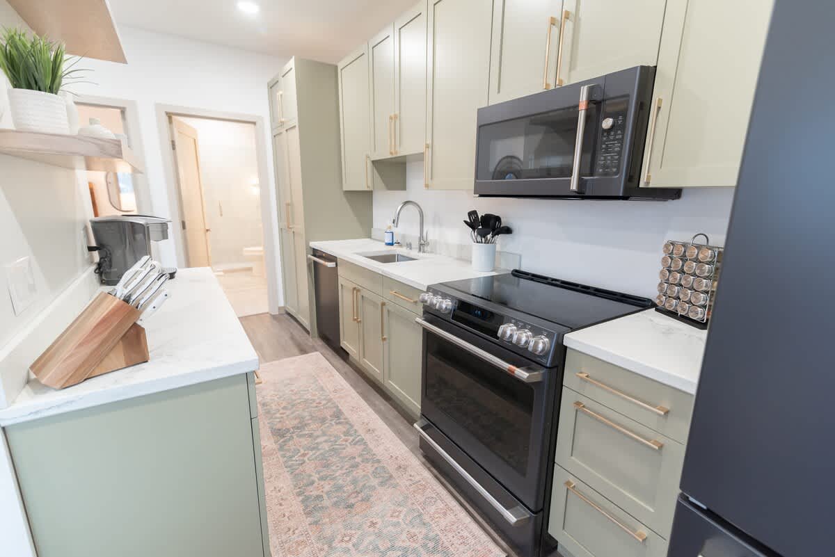 9772452f 9f88 4e VUF6