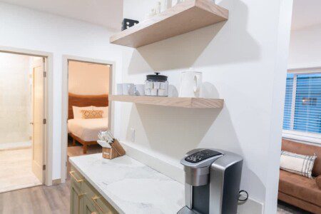 cc73528d e9b8 41 C UiR