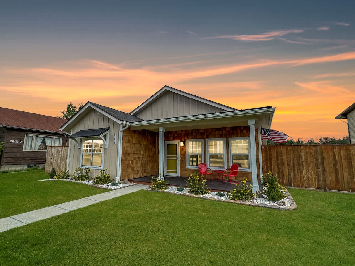 ea1335c8 4475 46 r5N9W