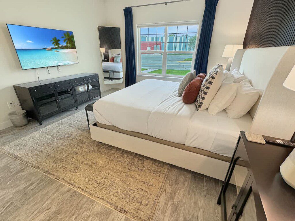 eda04bb8 b030 4b 022Il