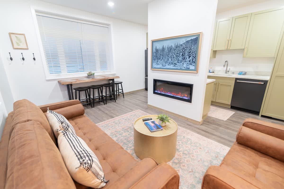 f53e6c52 013e 47 LRcGz