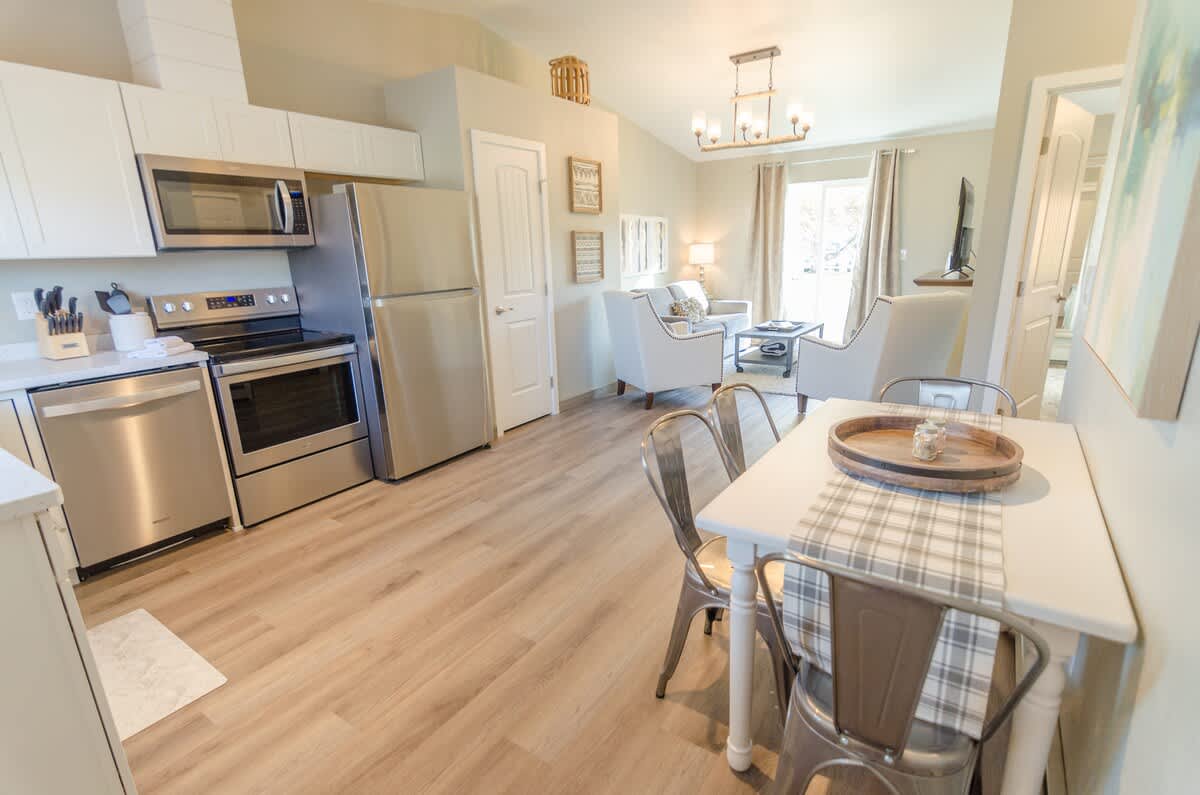 08bc0619 3ae0 46 Uvtc4