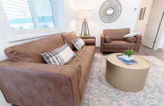 3b854276 a67c 41 4C8m9