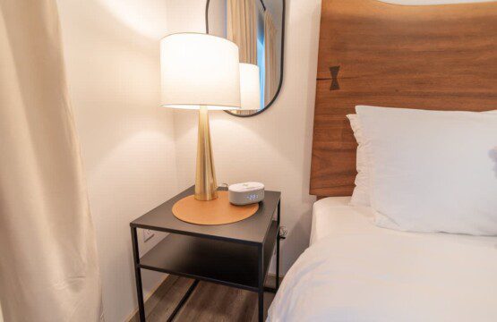 4bd3ddf4 7a12 49 70ipM