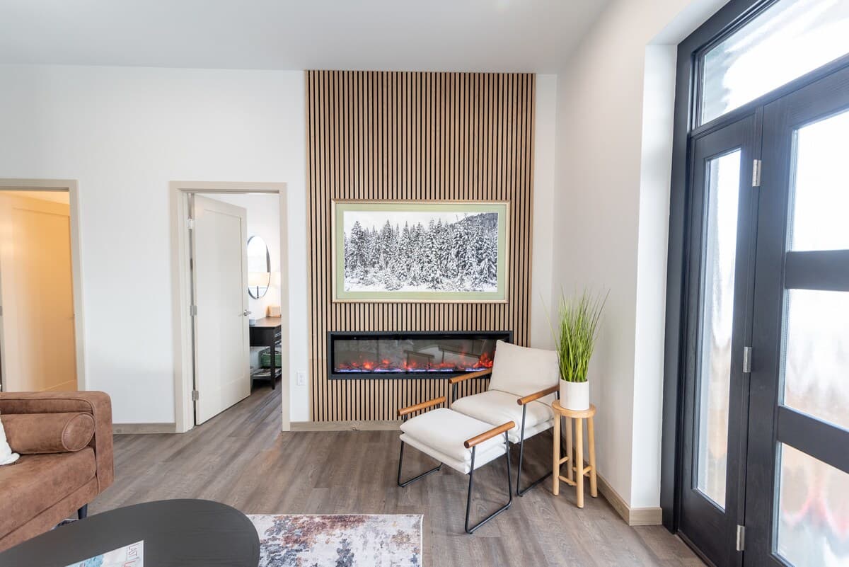 59e1a975 817f 4b SEG8C