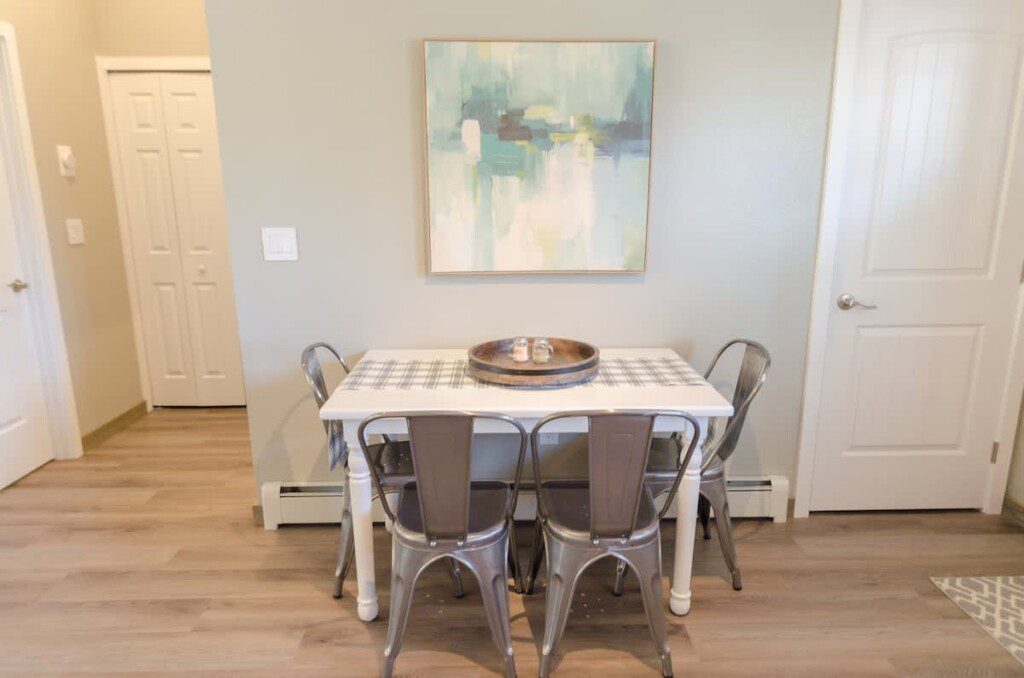 7136d7ae b48a 44 8NJQd