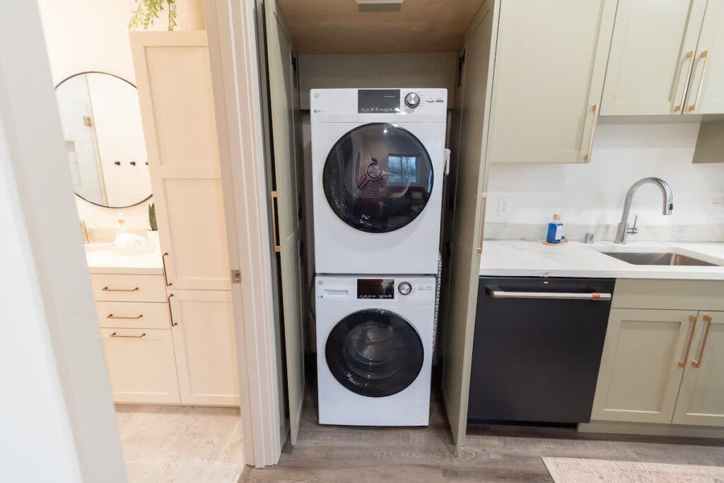 824463e5 0ded 41 ZE0bg