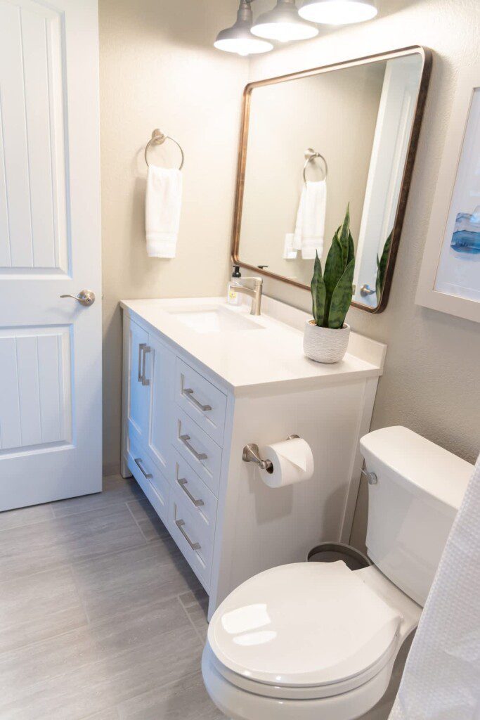 d5f0f992 e562 47 uW6If