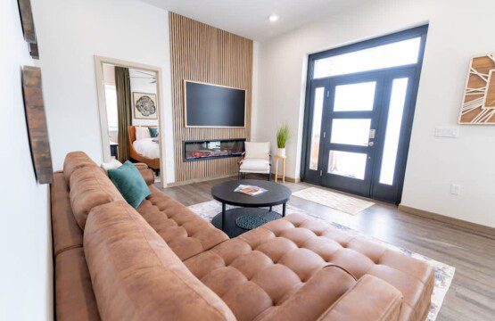 f83175d5 1eb0 4c 5E9tH