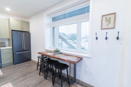 fb7b16d8 a4b7 43 UEh3B